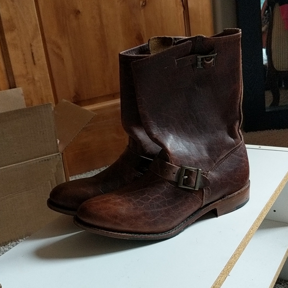 Leather moto boots